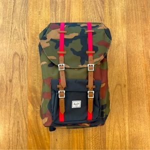 NEW Herschel Little America Backpack - Camo w/black - 25L